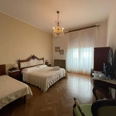 Sara 3*