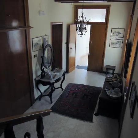 Bed and Breakfast Sara 3*